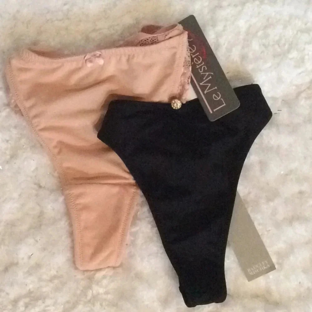 NWT Badgley Mischka & Le Mystere Thong Panties